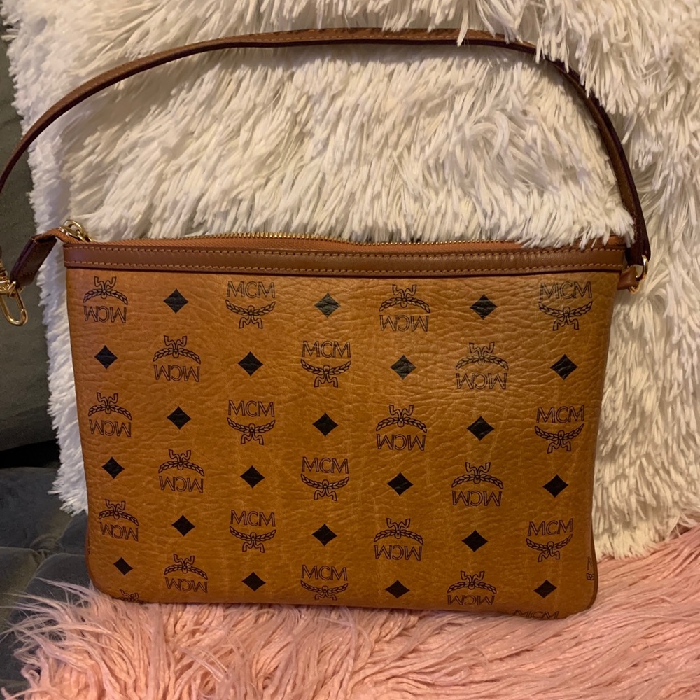 MCM VESTOS CLUTCH